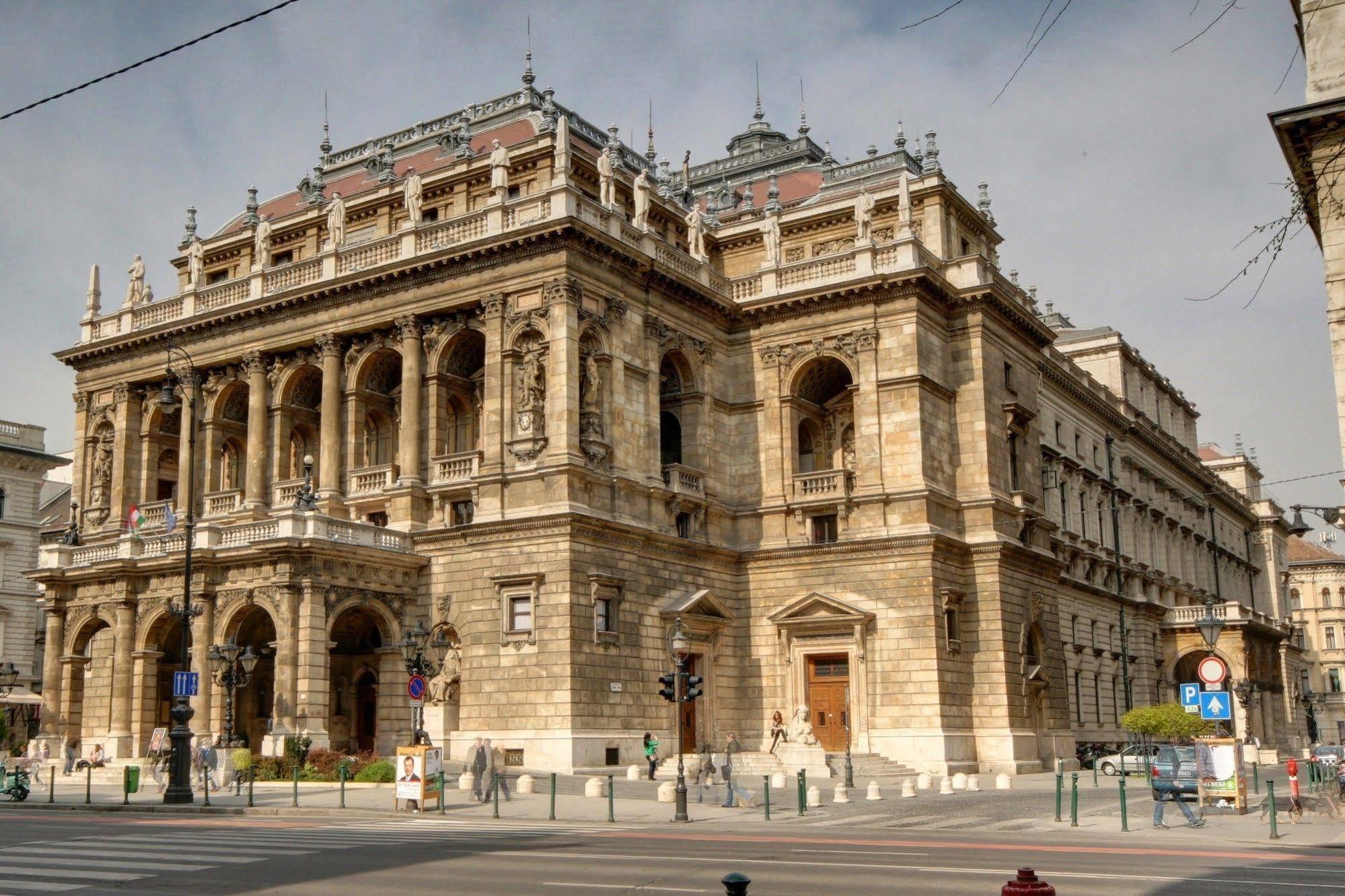 Opera Guesthouse Budapest Extérieur photo